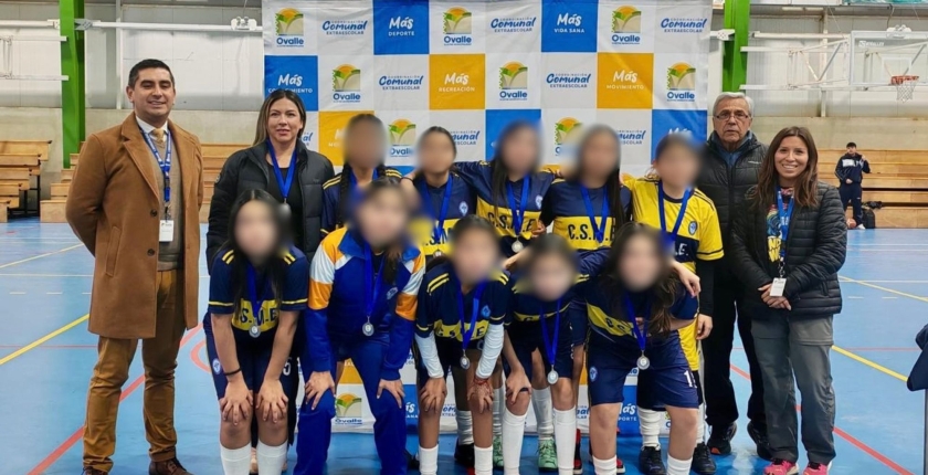 Nuestras alumnas obtienen 2° lugar en campeonato de Futsal Damas